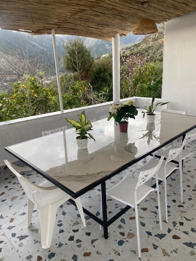 Maison Bellevue - 2 Bdrm Villa In Borsh Beach Kültér fotó